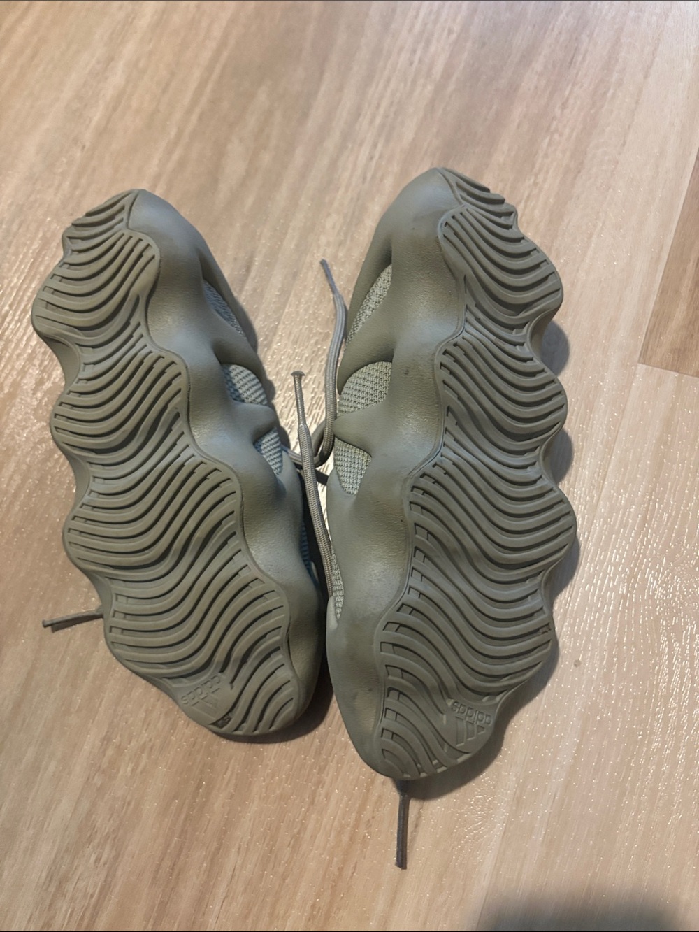 yeezy cloud - Picture 2 of 2